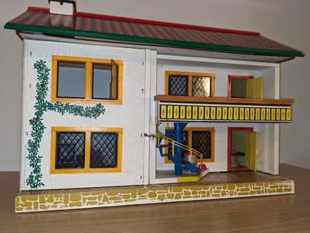 Photo of free Vintage wooden dolls house (Rowney Green B48) #4