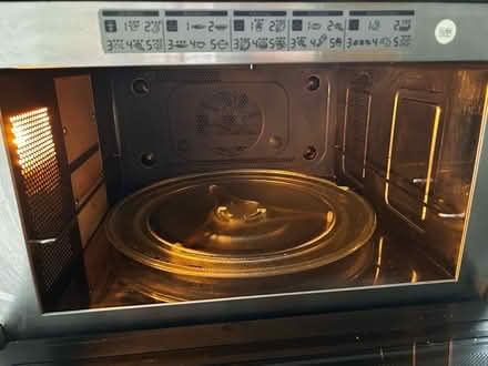 Photo of free Whirlpool Jet Chef microwave oven (Hampton TW12) #3