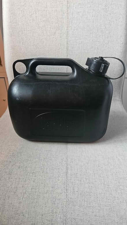 Photo of free 5l plastic tank (Manchester M40) #1