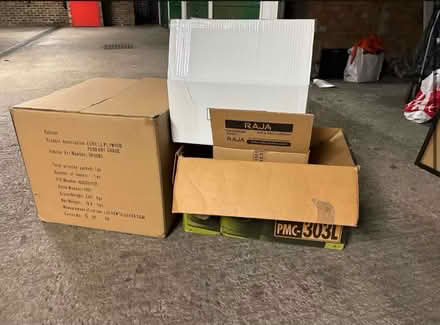 Photo of Boxes bubble wrap package material (NW3 Hampstead) #1