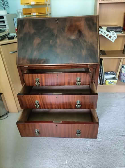 Photo of free Small bureau (Waterlooville PO8) #4