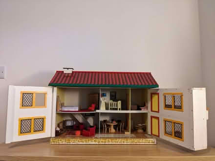 Photo of free Vintage wooden dolls house (Rowney Green B48) #2