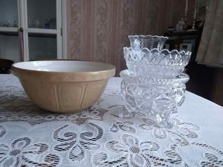 Photo of free Large mixing bowl,glass dishes and celery jug (Houghton on the Hill LE7) #1