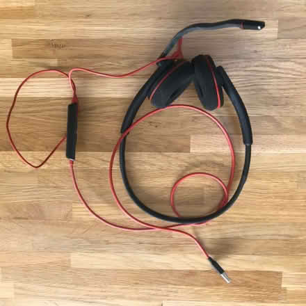 Photo of free Computer headset with headphones and mic (Bromham MK43) #1