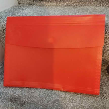 Photo of free Plastic paper holder (Morden SM4) #2