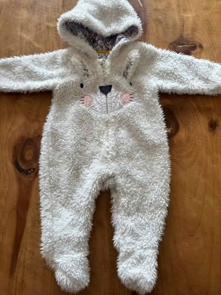 Photo of free fluffy suit newborn up to 10lbs (GL3) #1