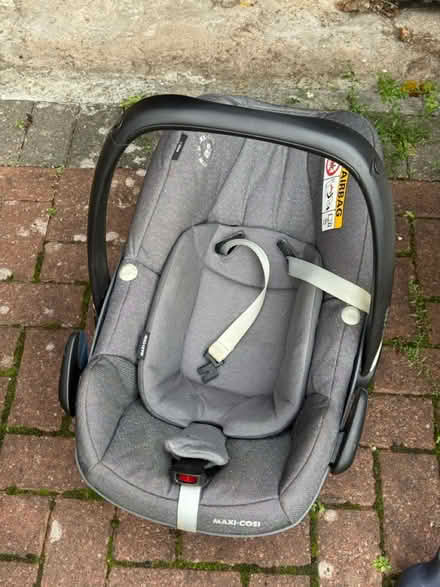 Photo of free Maxi Cosi Car Seat - Pebble (W5) #1