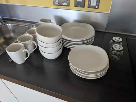 Photo of free Plates, bowls and cutlery (Highbury N4) #1