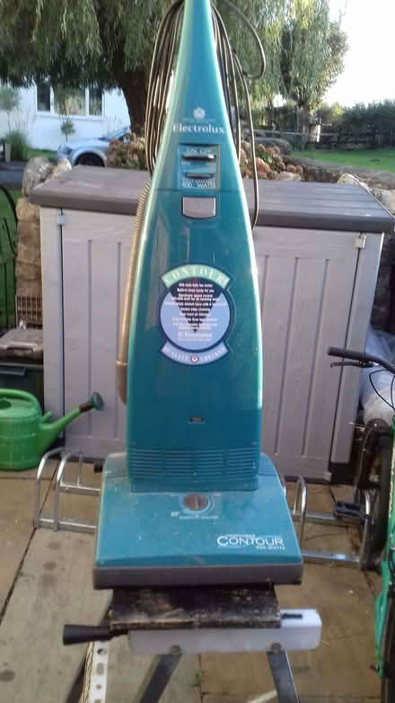 Photo of free vacuum cleaner (Clutton Hill) #1