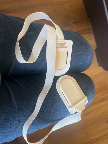 Photo of free Device to keep blanket/duvet on a child’s bed (Emscote Mill CV34) #1