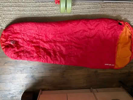 Photo of free Children's/Junior sleeping bag (Stacey Bank S6) #1