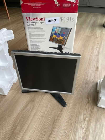 Photo of free Viewsonic 19"PC digital LCD display (LE16 9) #1