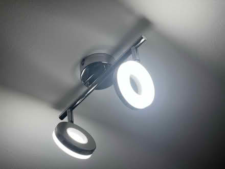 Photo of free Light fixture (TN1) #2