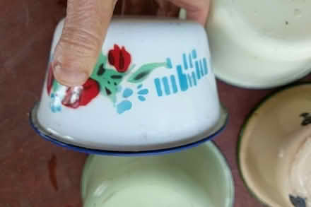 Photo of free Four vintage enameled metal bowls (Ann Arbor near Hillside Terr.) #3