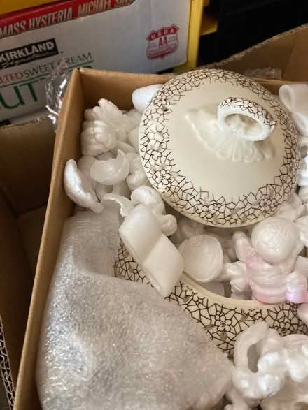 Photo of free Porcelain tea pot with lid (Foothill Boulevard Cupertino) #1