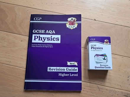 Photo of free GCSE Physics revision guide (Watton at Stone SG14) #1
