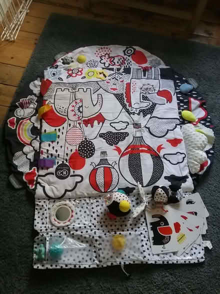 Photo of free Baby activity mat by kinder. (Wrenbury CW5) #1