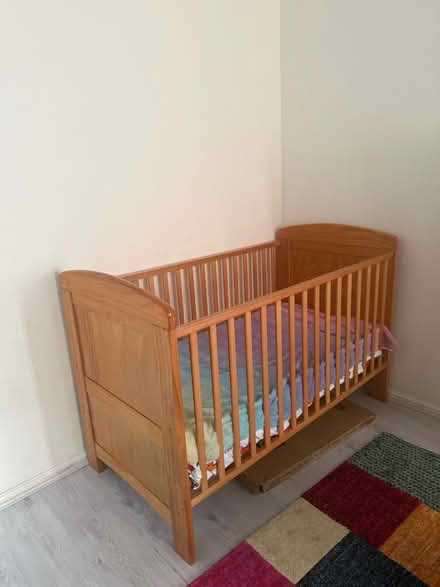 Photo of free Baby bed (B24) #4