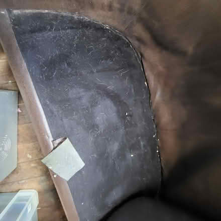 Photo of free Leather Loveseat. 125cm x 75cm (Warlingham CR6) #3