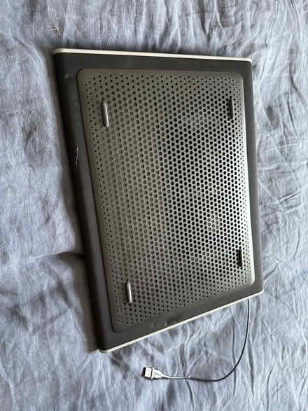 Photo of free Targus Laptop fan and stand (Batford AL5) #2