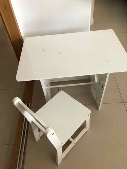 Photo of free child desk and chair (BR6) #1