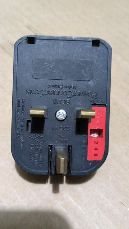 Photo of free Fused adapter for 3 pin euro plug (OX14 Abingdon) #4