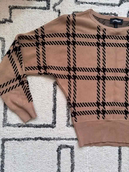 Photo of free EXPRESS women’s sweater XS (Rego Park) #2