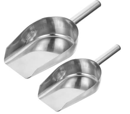 Photo of Large metal scoop (CT11) #1