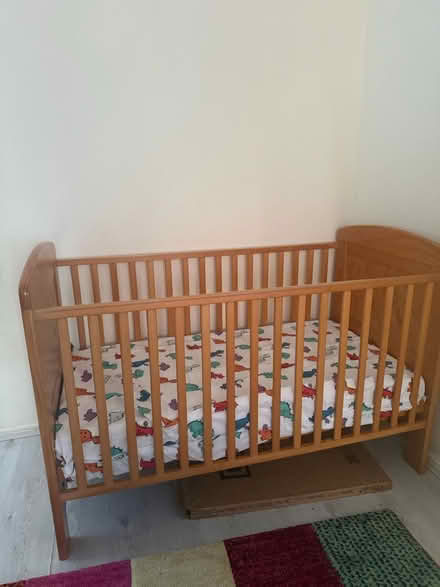 Photo of free Baby bed (B24) #2
