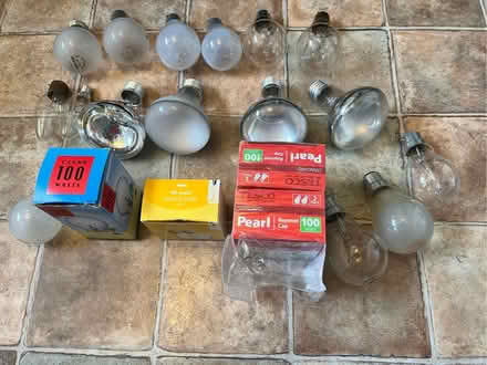 Photo of free Box of various incandescent light bulbs. (Linslade LU7) #1