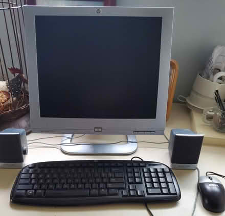 Photo of free Vintage desktop PC setup (Cupertino) #2