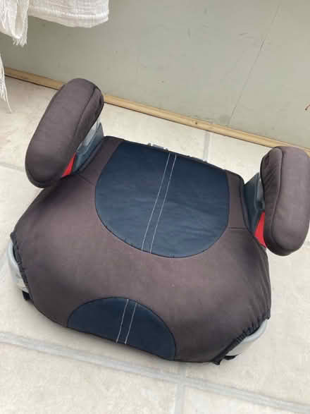 Photo of free Kids booster car seat (Wooburn Green, HP10) #2
