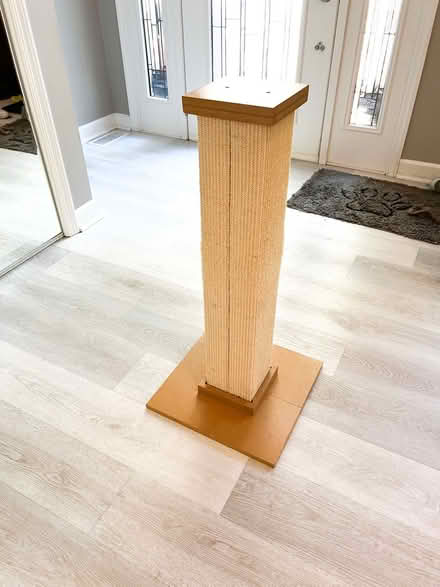 Photo of free Scratching tower (83rd & Mendingwall) #1