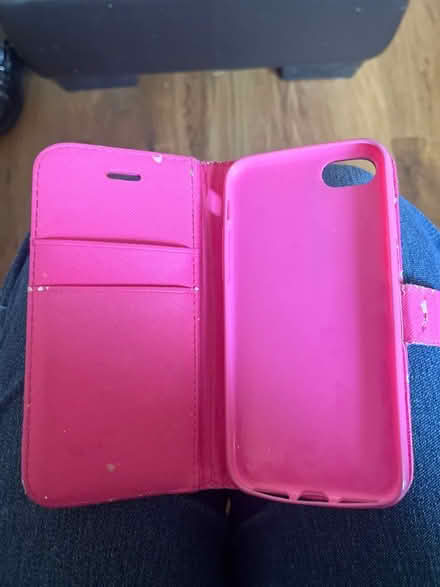 Photo of free Pink cover for iPhone SE (Emscote Mill CV34) #2