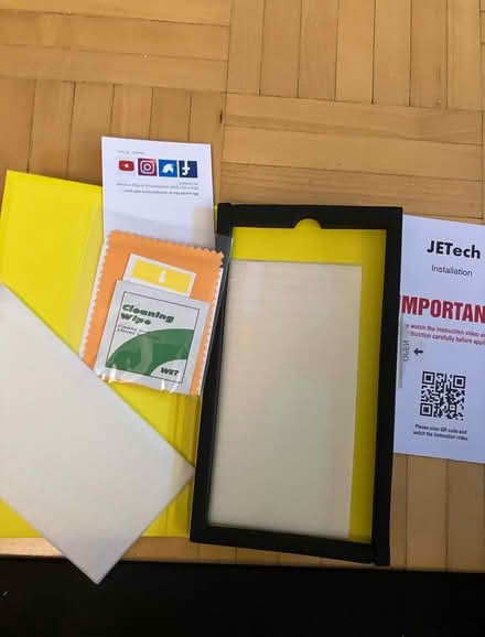 Photo of free iPhone SE screen protectors (St Clair and Avenue Road) #2