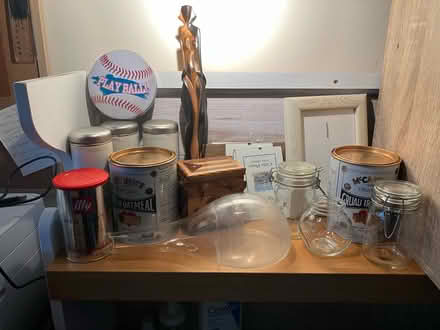 Photo of free Decorative items (St Clair and Avenue Road) #1