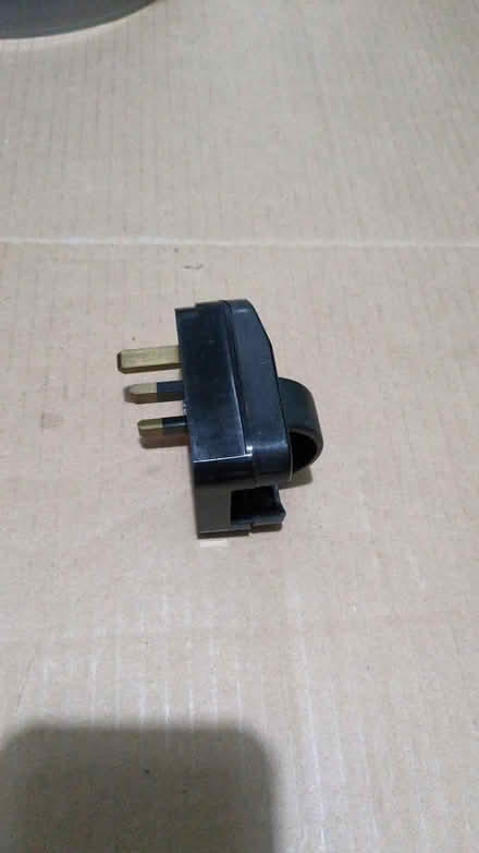 Photo of free Fused adapter for 3 pin euro plug (OX14 Abingdon) #1