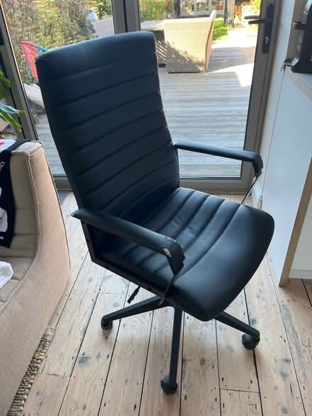 Photo of free Black office chair (BN41) #1