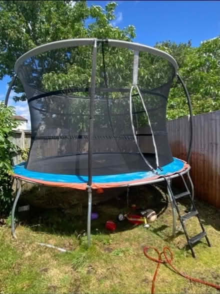 Photo of free Trampoline (TW15) #1
