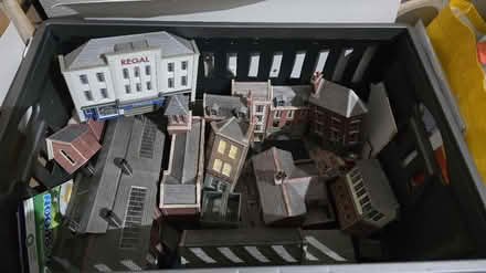 Photo of free OO Model Railway buildings (Erith, DA8) #1
