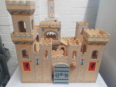 Photo of free Childrens wooden castle (Bedford MK41) #1