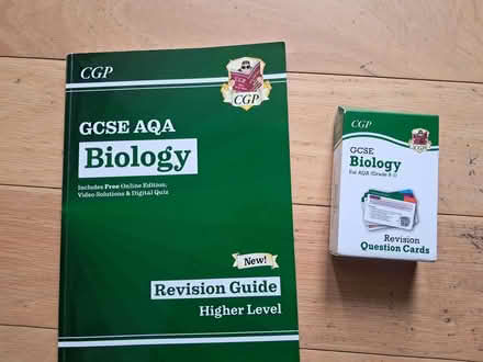 Photo of free GCSE Biology revision guide (Watton at Stone SG14) #1