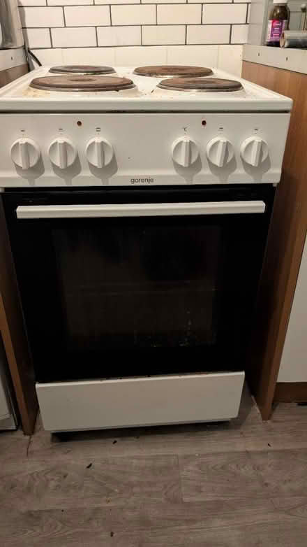 Photo of free 50cm cooker oven (working) (East dulwich) #1