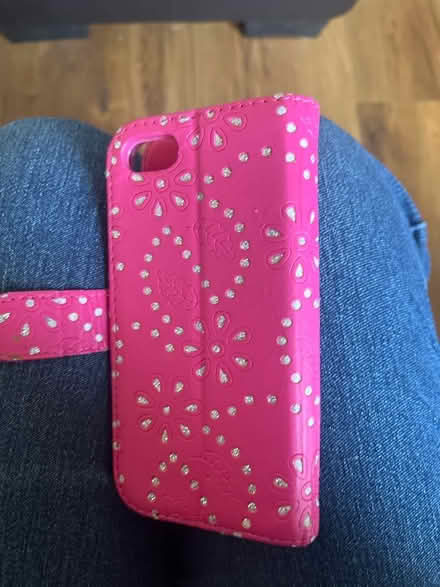 Photo of free Pink cover for iPhone SE (Emscote Mill CV34) #3
