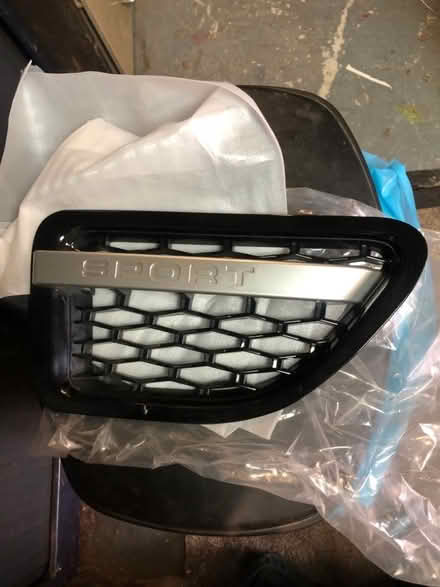 Photo of free Rangerover sport wing grill (Penrith CA11) #1