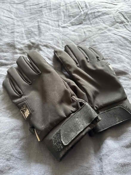 Photo of free Gloves (Batford AL5) #1