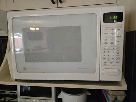 Photo of free Counter top microwave (Near Conestoga Mall, Waterloo) #1