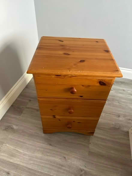 Photo of free Side cabinet (Mitcham CR4) #1