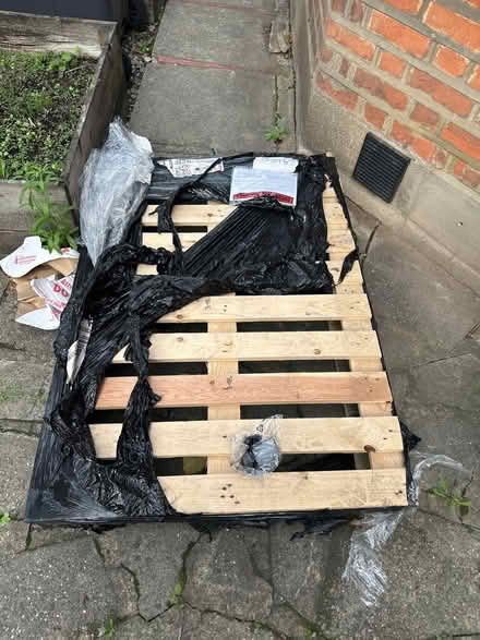 Photo of free Wooden Palette (N4) #1