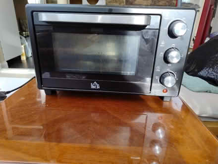 Photo of free Mini portable oven (Eltham SE9) #1